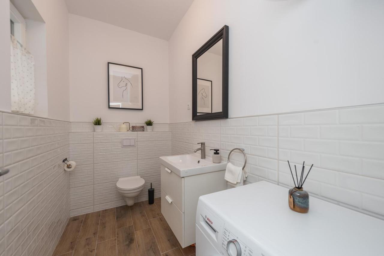 Brand New Villa Cara D Oro, Vrana Vrana  Екстериор снимка